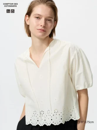 Blusa de mangas cortas con bordados para mujer