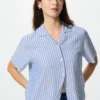 Camisas de mujer de mezcla de lino con cuello abierto | Mangas cortas | A rayas Camisas de mujer de mezcla de lino con cuello abierto | Mangas cortas | A rayas