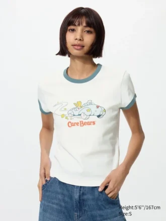 Camiseta con estampado gráfico «Cheerful Characters UT» para mujer