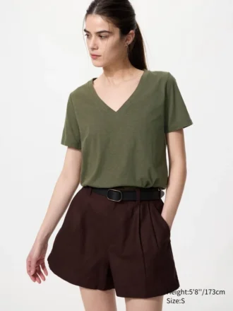 Camiseta de cuello en V de algodón slub para mujer