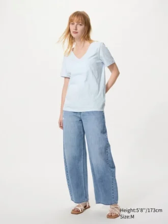 Camiseta de cuello en V de algodón slub para mujer