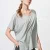 Camiseta de mujer AIRism de corte holgado con cuello en V | 2 Way