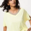 Camiseta de mujer AIRism de corte holgado con cuello en V | 2 Way