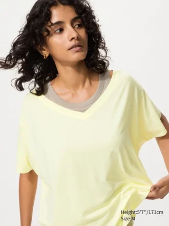 Camiseta de mujer AIRism de corte holgado con cuello en V | 2 Way