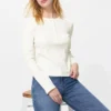 Camiseta de mujer con cuello Henley acanalado