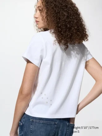 Camiseta gráfica Mofusand UT para mujer