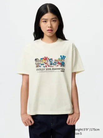Camiseta gráfica Pop Mart UT para mujer