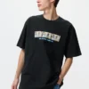 Camiseta gráfica unisex «The Louvre UT» Camiseta gráfica unisex «The Louvre UT»