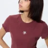 Camiseta mini con estampado UT de Disney/Pixar para mujer