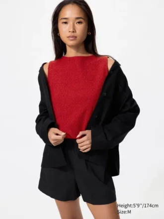 Camiseta sin mangas con cuello barco y fruncido para mujer