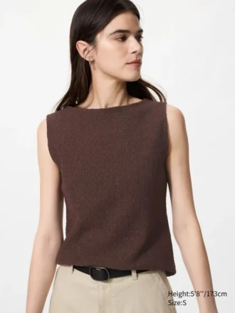 Camiseta sin mangas con cuello barco y fruncido para mujer