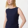 Camiseta sin mangas con cuello barco y fruncido para mujer