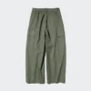 Pantalones cargo de corte acampanado para mujer