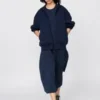 Sudadera unisex oversize con capucha y cremallera completa Sudadera unisex oversize con capucha y cremallera completa