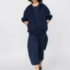 Sudadera unisex oversize con capucha y cremallera completa Sudadera unisex oversize con capucha y cremallera completa